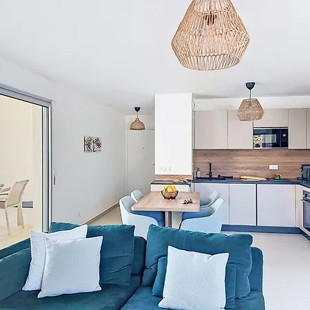 Апартаменти Florea Parc By Interhome Антіб