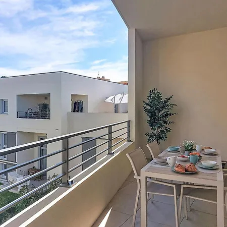 Florea Parc By Interhome *